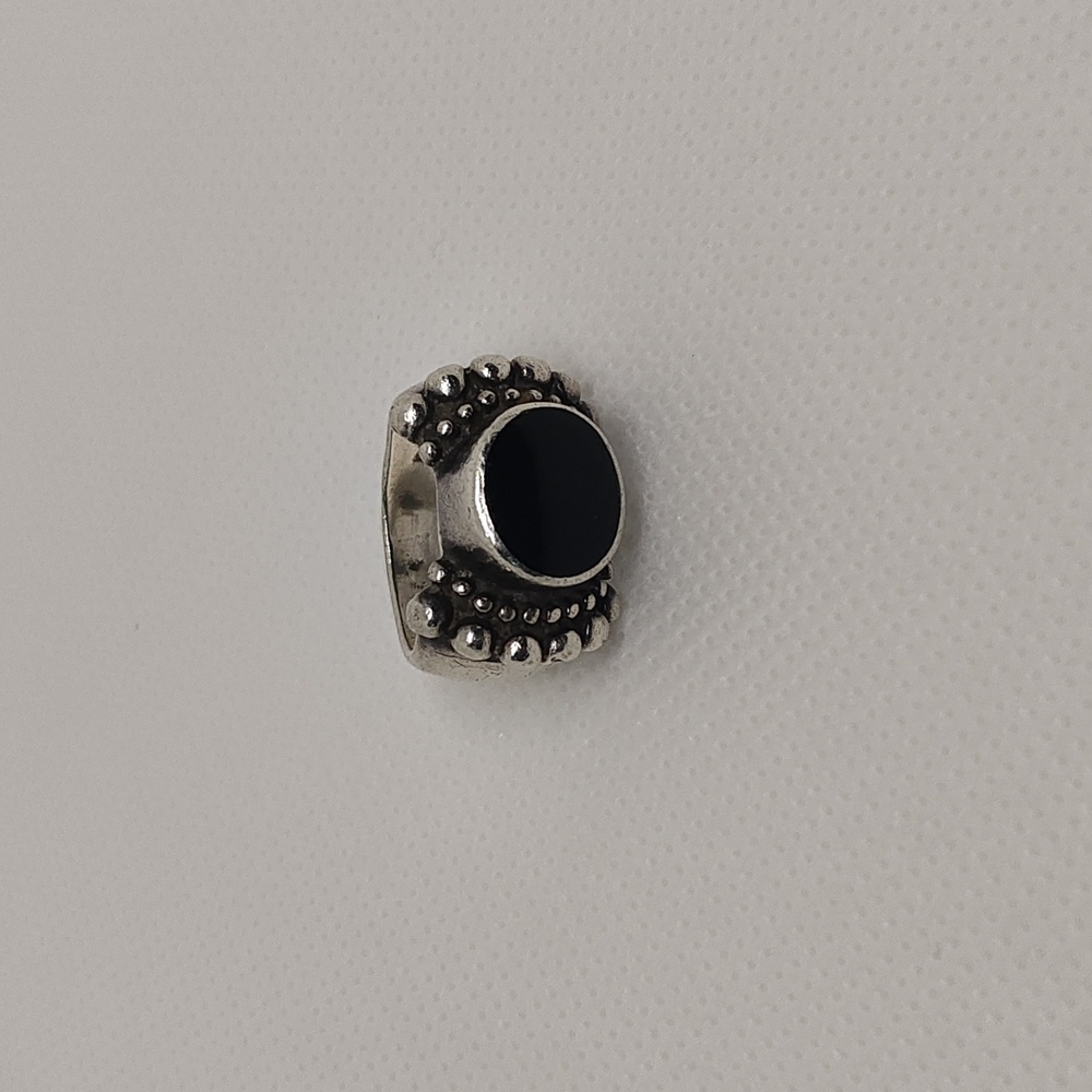 VINTAGE  STERLING SILVER BLACK ONYX SOUTHWEST STYLE RING